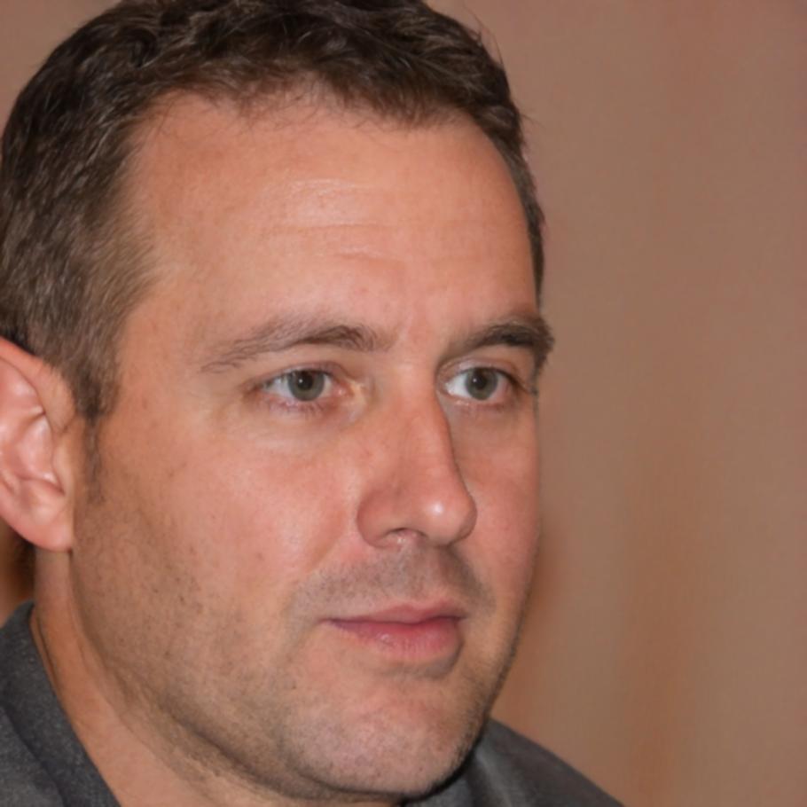 Portrait de Thomas Laval, conseiller en investissement